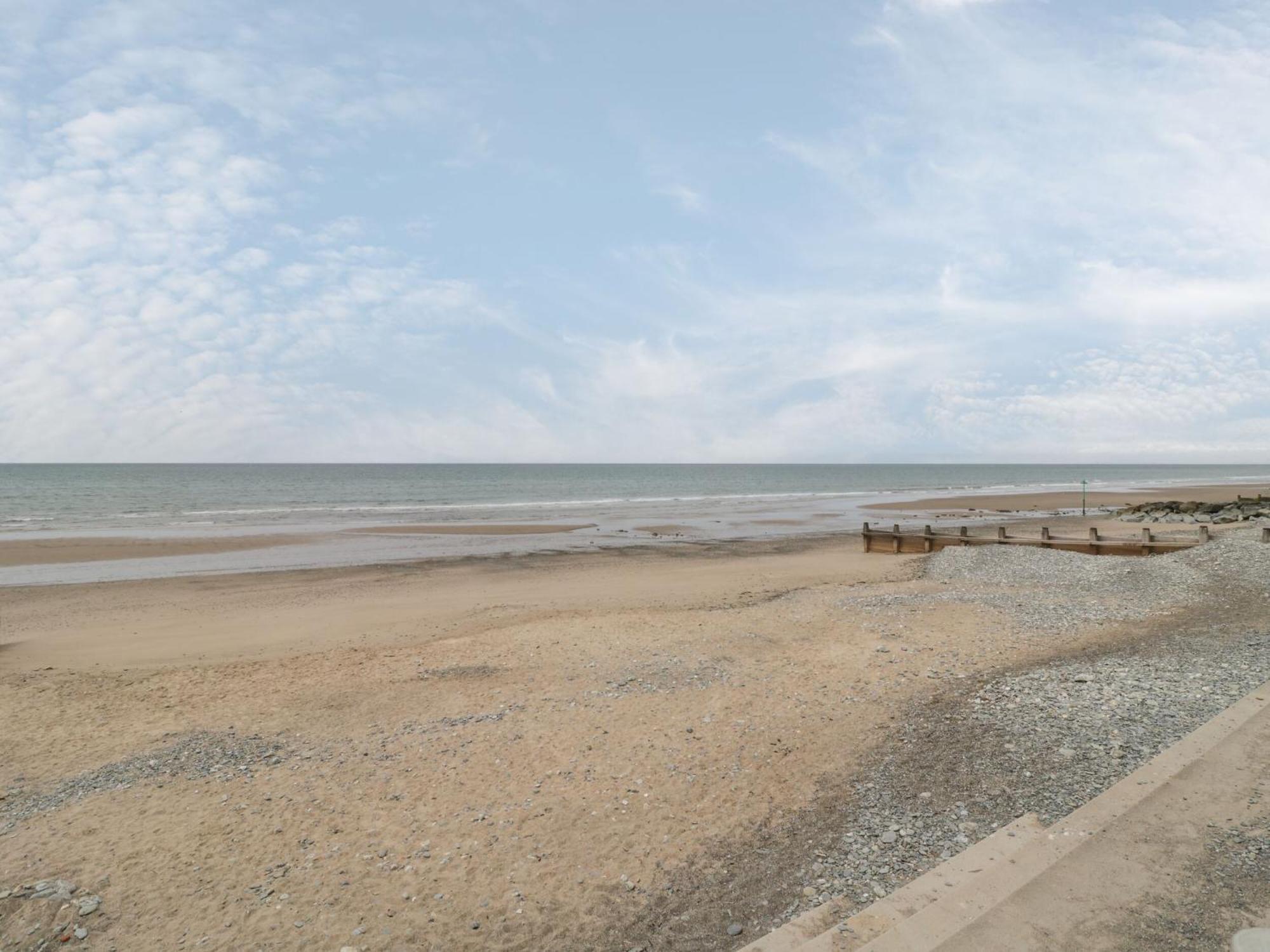 Dysynni Pod Villa Tywyn Exteriör bild